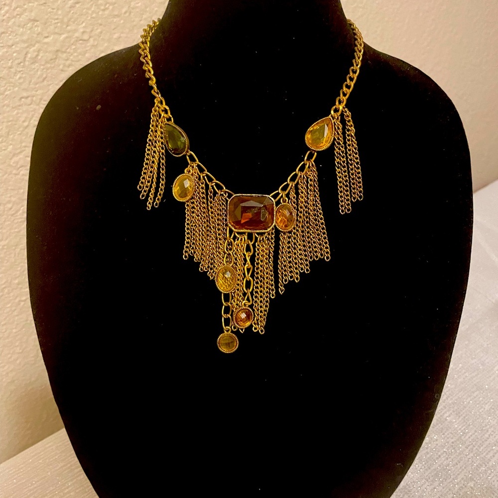 Statement necklace
